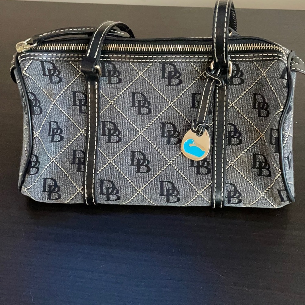 Dooney & Bourke purse